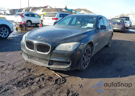 2011 BMW 740I z USA, uszkodzony, nr VIN WBAKA4C51BC392327